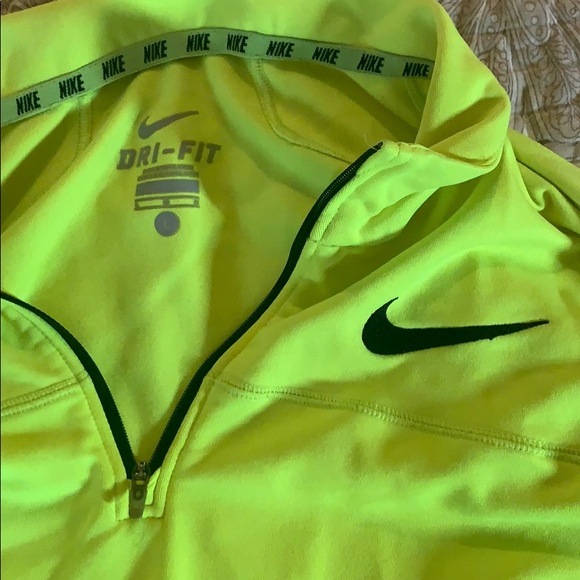 Nike Highlighter Runner 1/4 Zip - Picture 2 of 2
